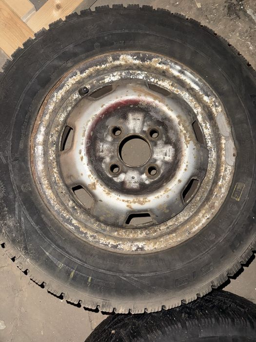 Зимние шины со стальными дисками