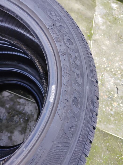 Vând 4 anvelope de iarnă