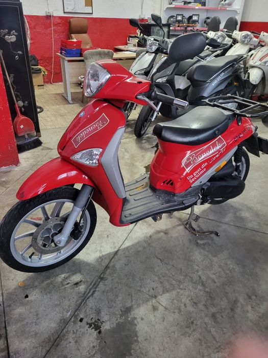 Vand scutere Piaggio