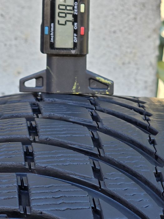 Vând patru anvelope de iarna michelin 255 45 20 dot 2422