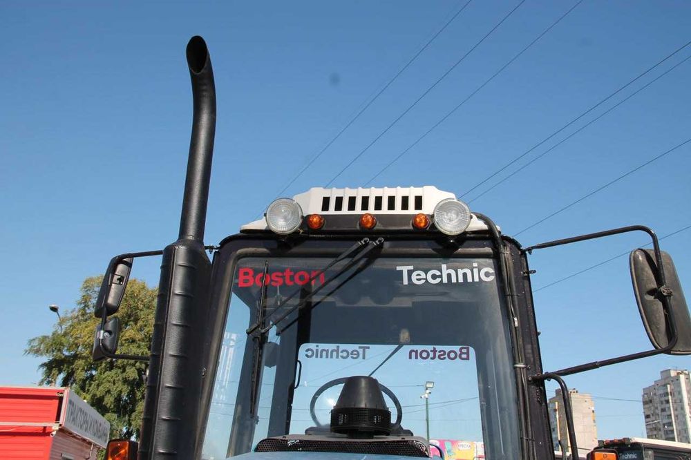 Трактор Беларус МТЗ 1221.2