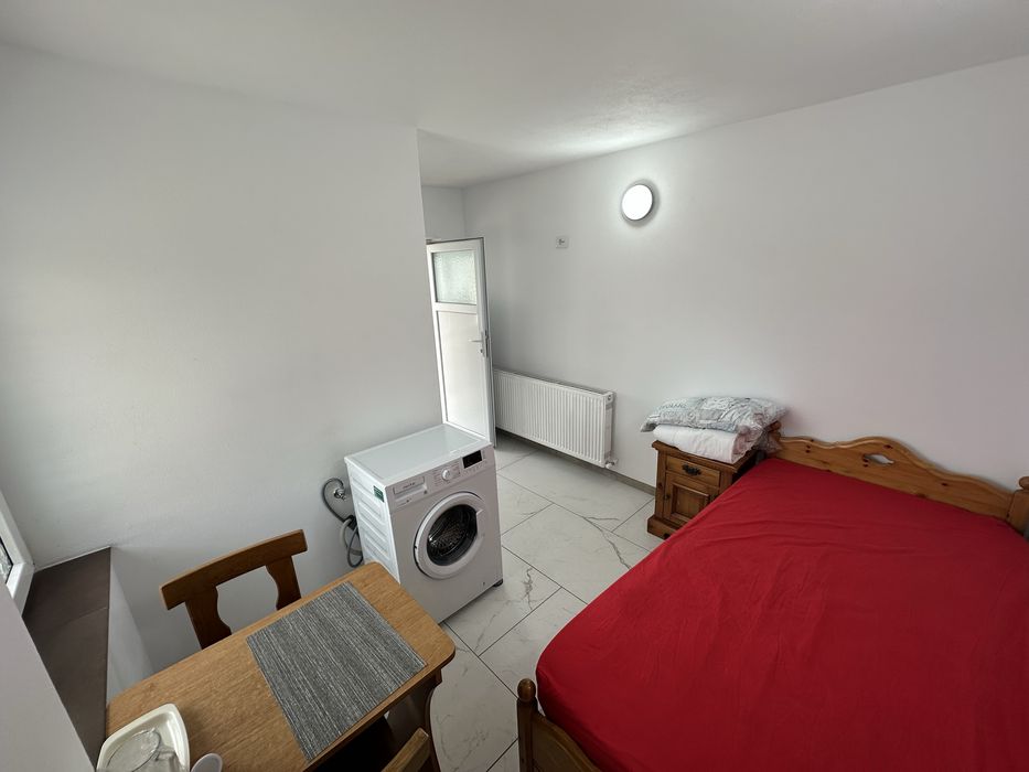 Închiriez garsoniere 16mp in zona Phoenix Gym / Staer