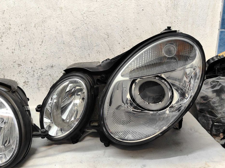 Оригинални фарове Мерцедес Е 211 Mercedes  E 211 Bixenon  Adaptive