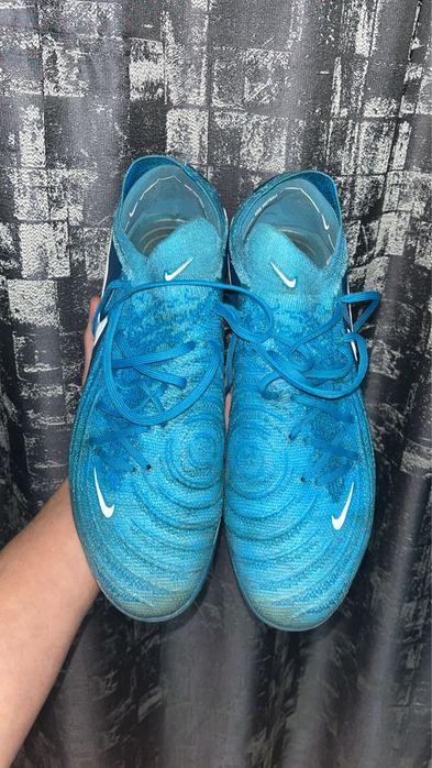 Ghete de forbal phantom