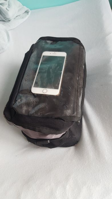 Geanta bicicleta ghidon cu suport frontal  de telefon sau tableta