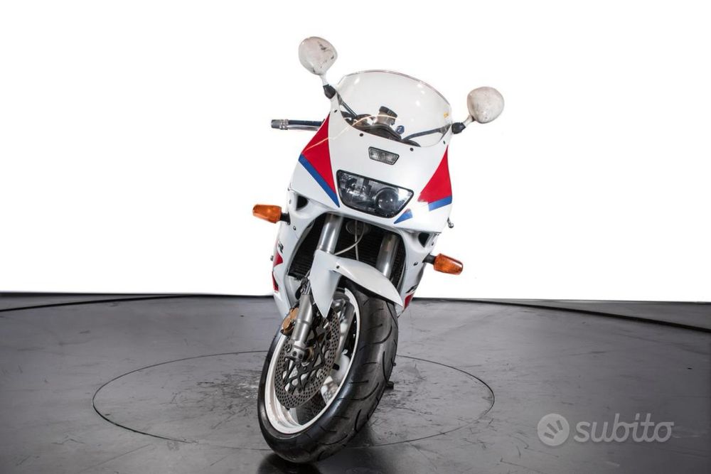 Yamaha fzr 600 3he