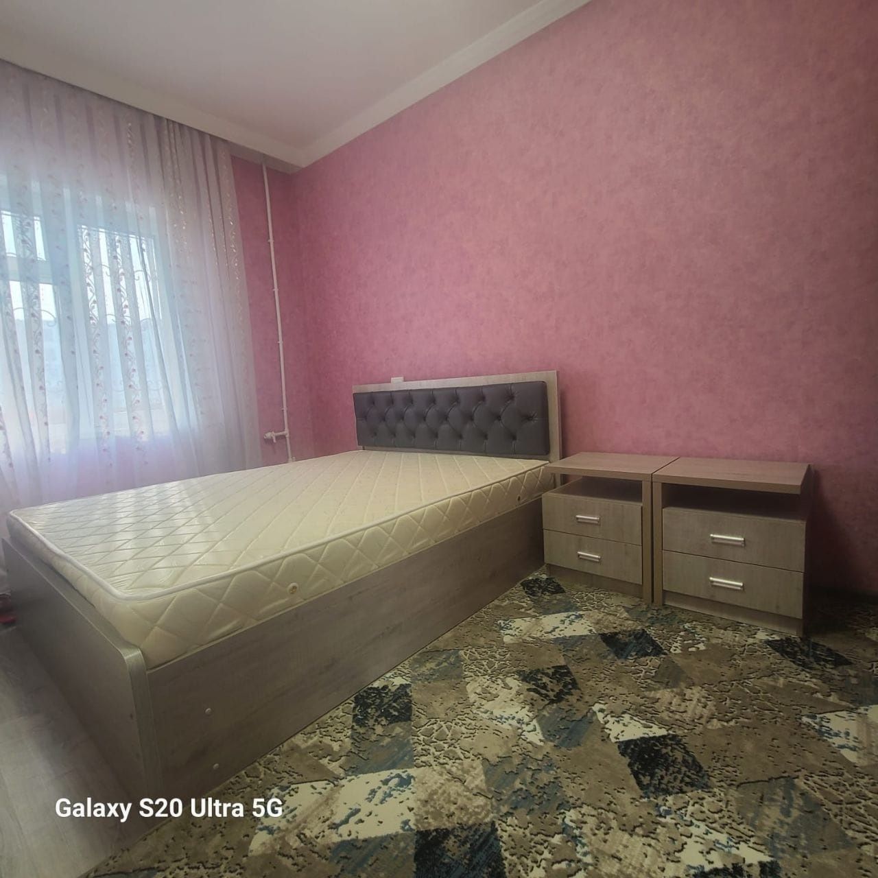 Продаётся кровать спальний