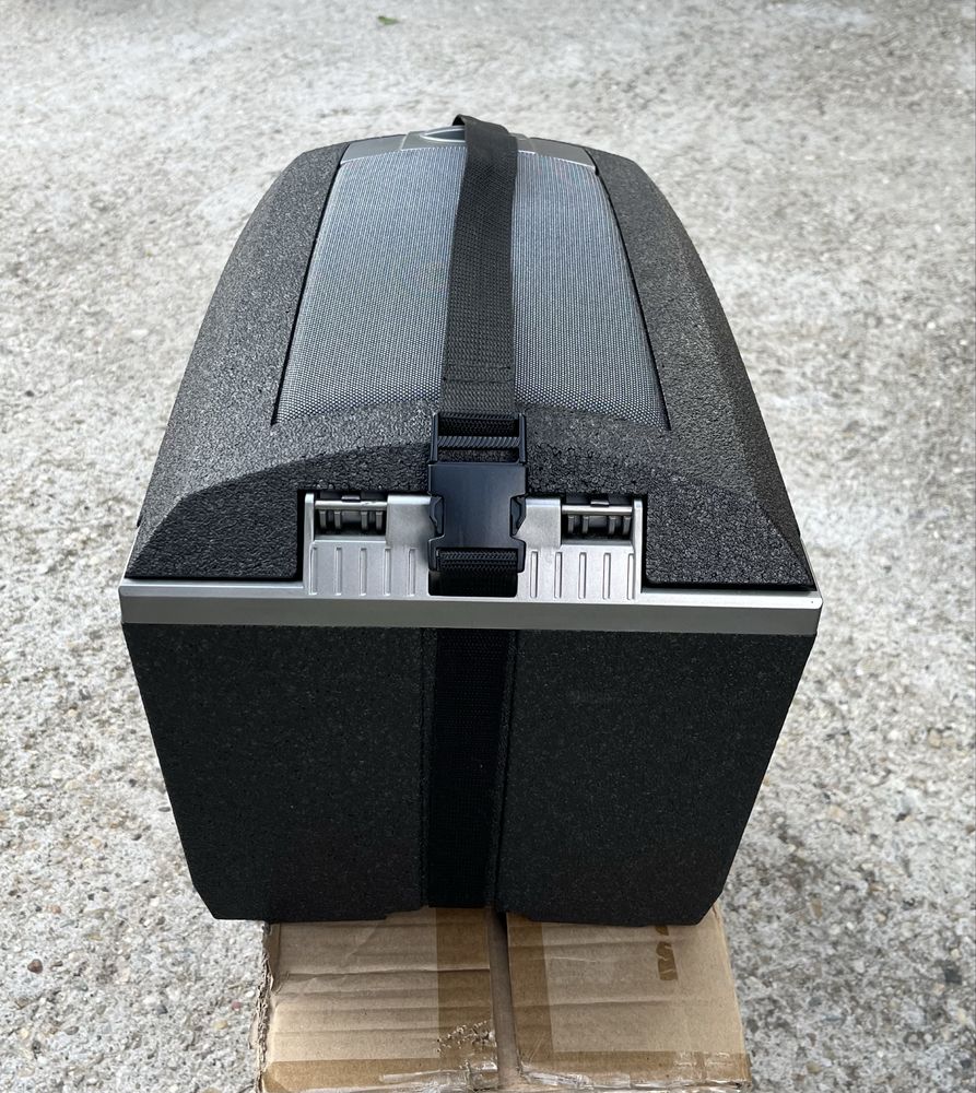Minibar (frigider) auto portabil “Autoboardbar E15” (racire/incalzire)