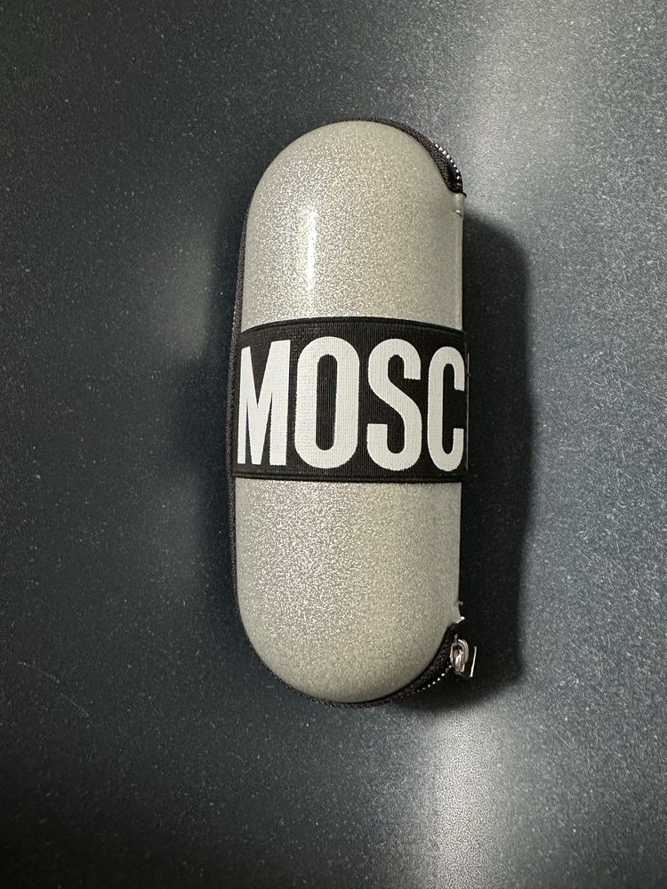 Сребрист калъф Moschino