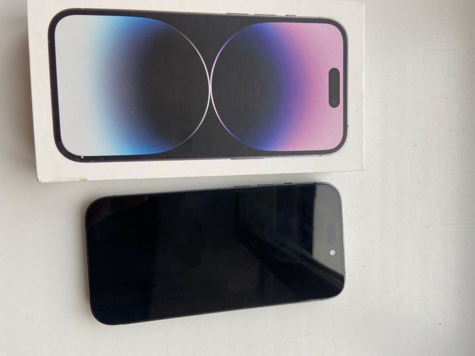 Продам айфон 14 про