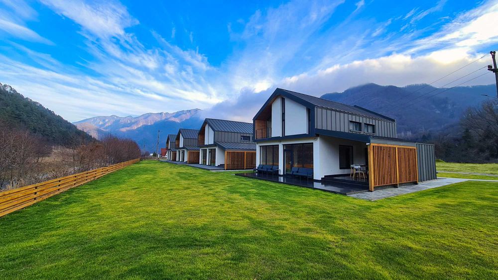 Revelion / Craciun Complex Lunlo Village - cabana / vila de inchiriat!