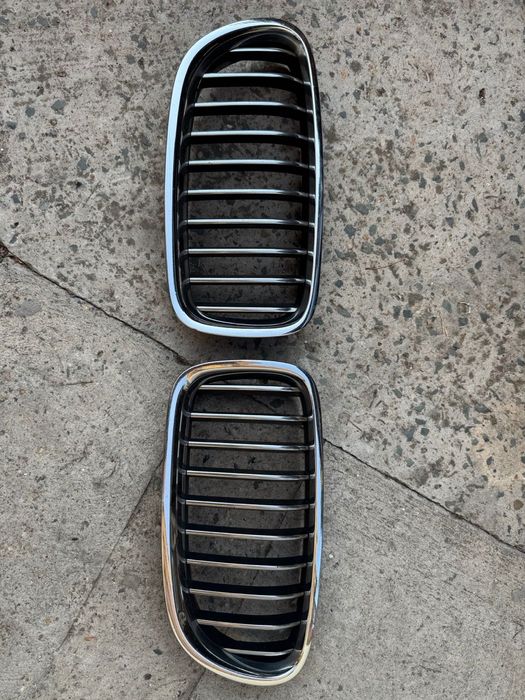Grile nari BMW F10 F11 facelift LCI  520d 525d 530d 535d