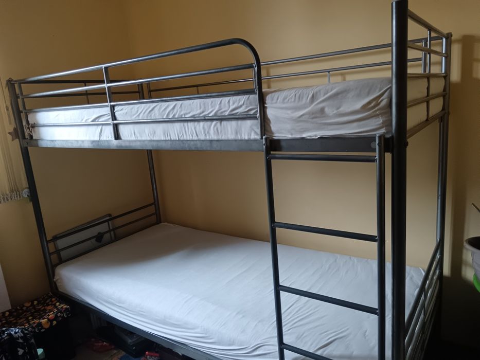 Детски метални легла