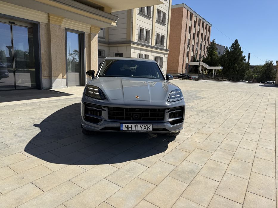 Porsche Cayenne S 2023 475 cp pretul include tva deductibil