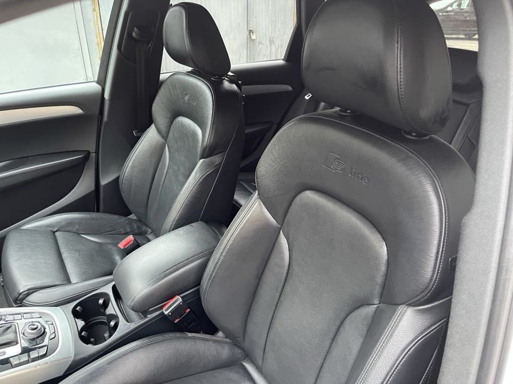 Vând Audi Q5 Quattro S-line interior exterior