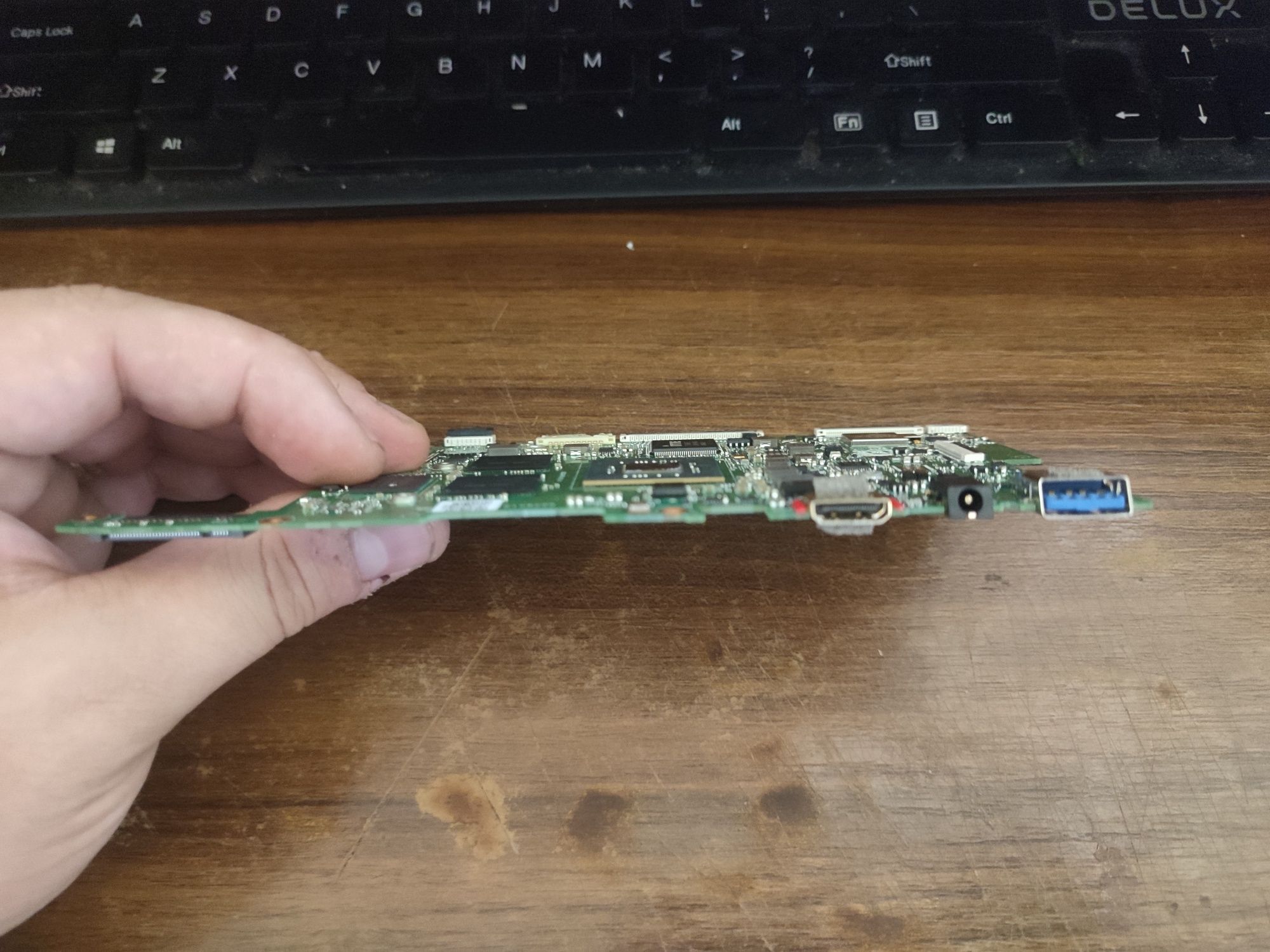 Placa de baza Laptop Linkplus P1 - Intel N4020 / 4Gb Ram