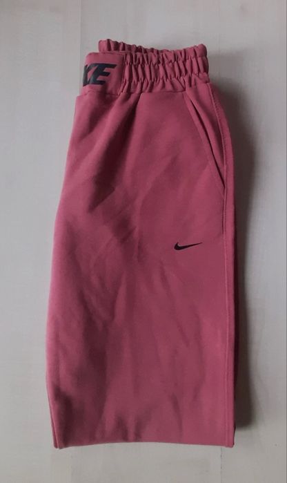 Nike, дамско долнище, чисто ново.