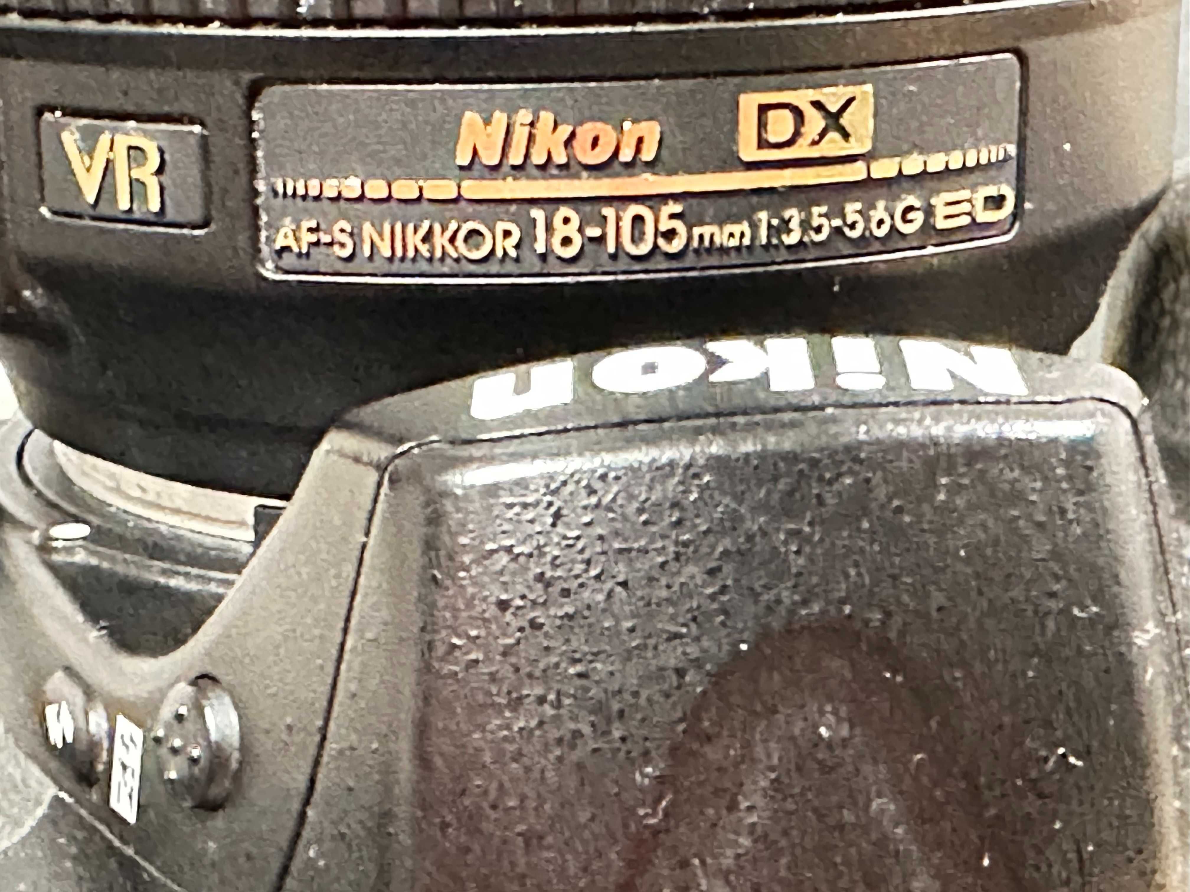 Nikon D300 cu obiectiv 18-105 mm Shuttercount 17.000 klik