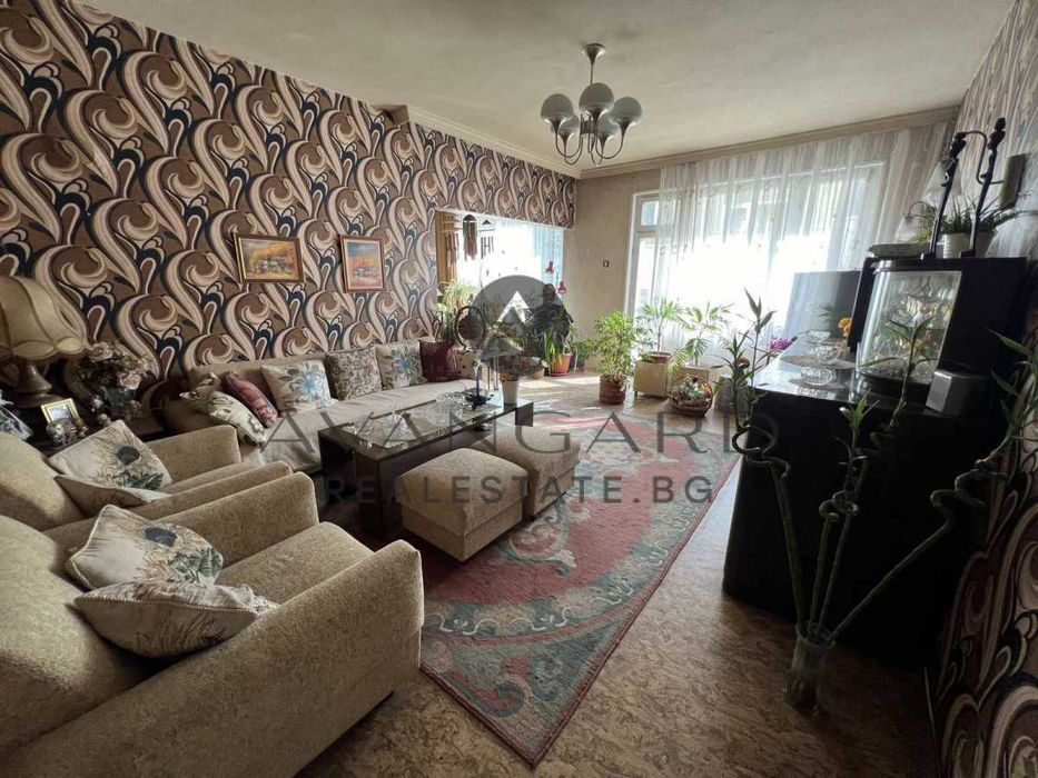 оф.18648 Многостаен/ Водната палата