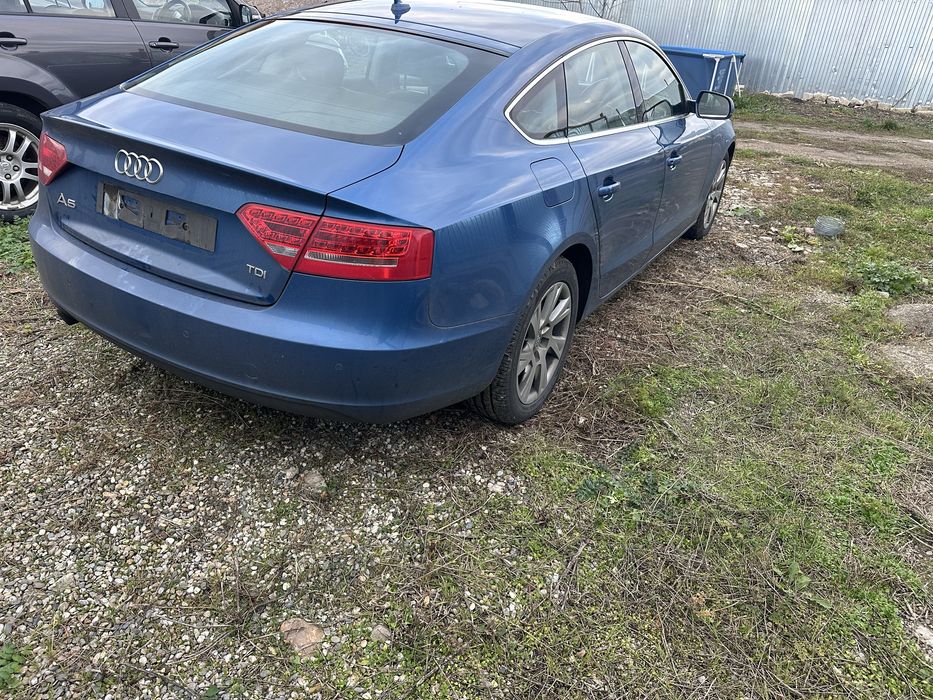 Dezmembrari Audi A 5 2011