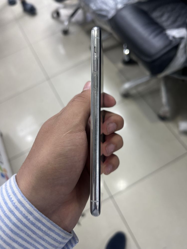 Iphone 11 pro max Ll/a 64 gb
