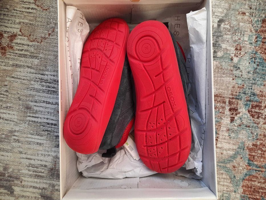 Geox детски есенни обувки от набук