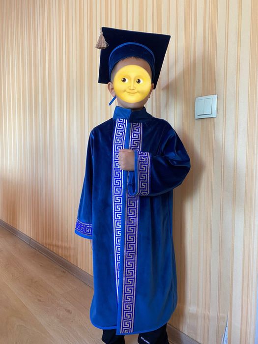 Мантия для выпускнико начальных классов и выпускников детского сада