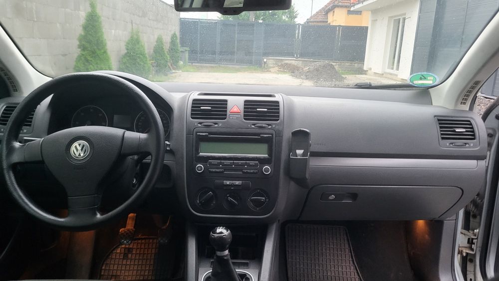 Volkswagen Golf 5 din 2009 1.9tdi euro 4 cu climatic