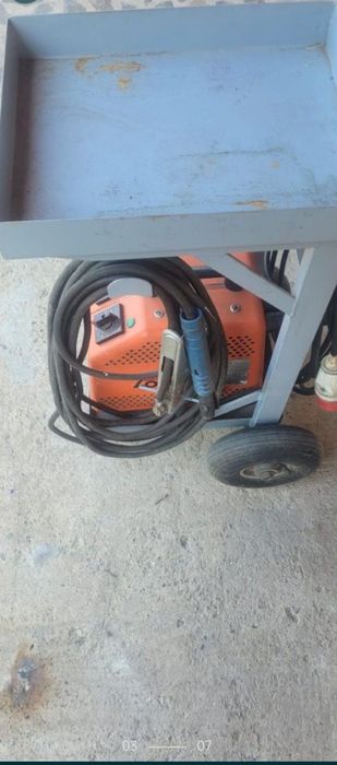 Vând aparat de sudură firma Lorch