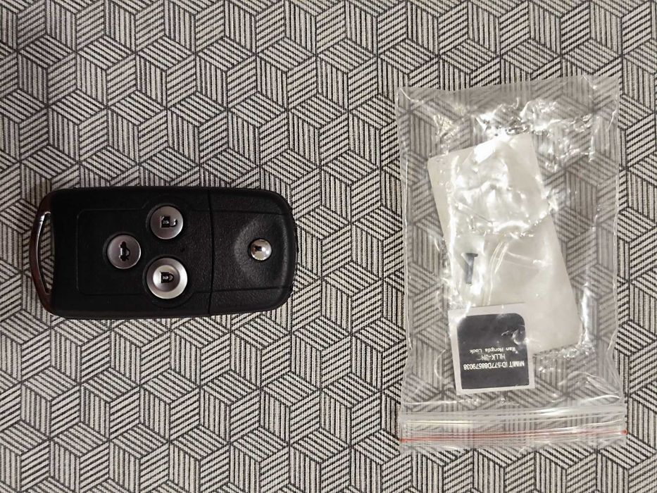 Сгъваем ключ кутийка за Honda Accord, Civic и Legend