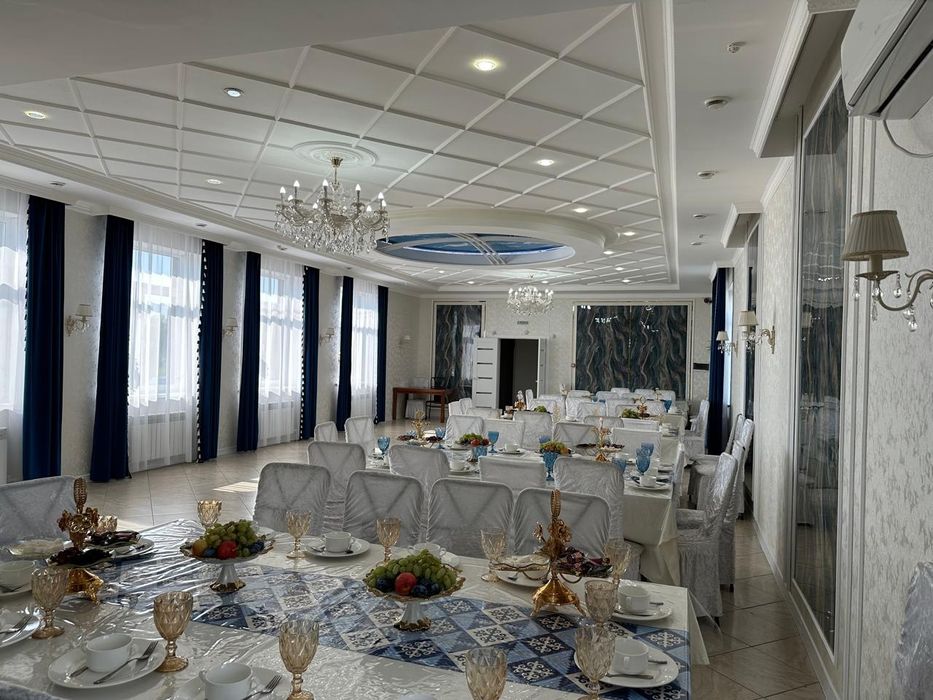 Продам действующее кафе 400 м2 в районе Зачаганска