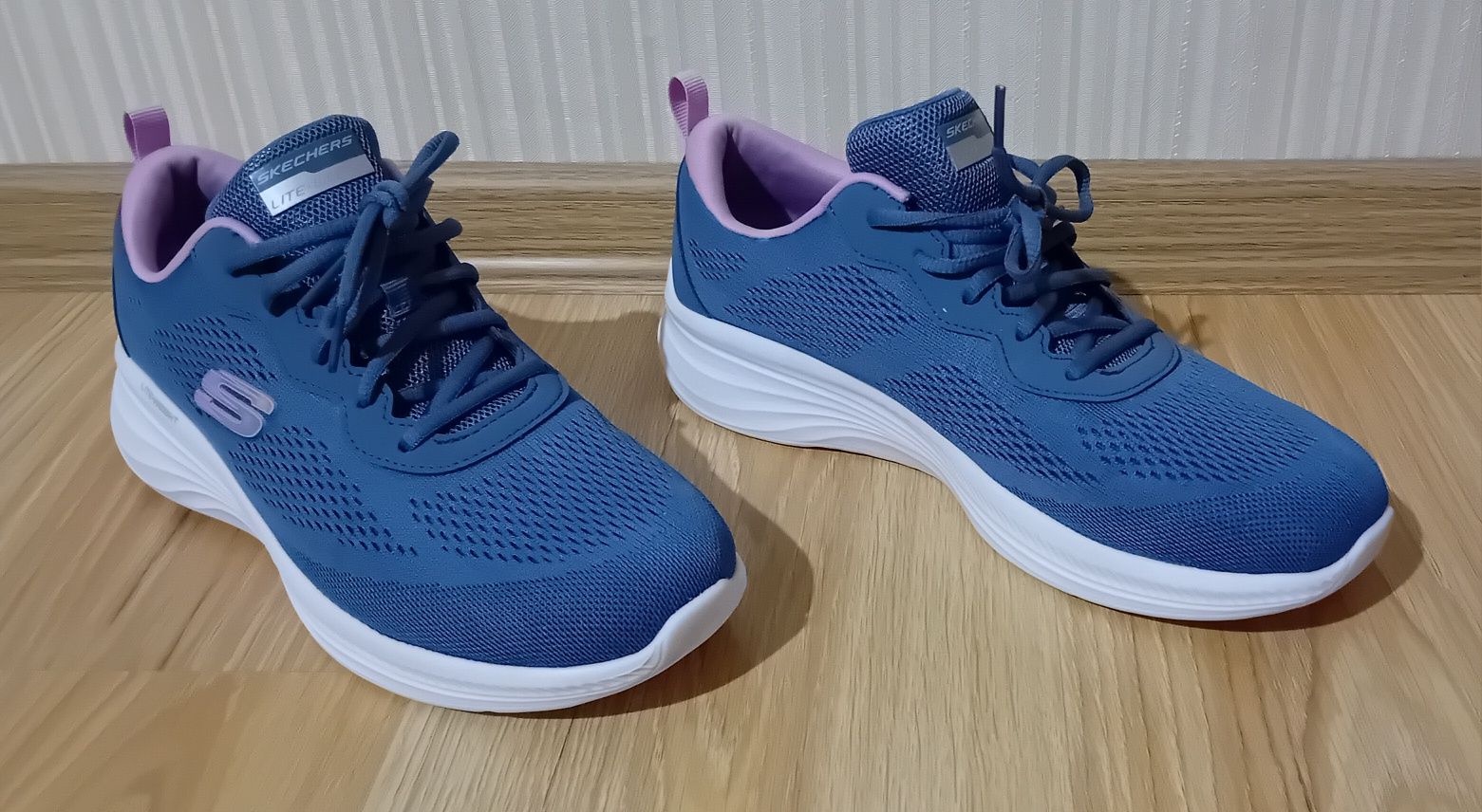 Дамски обувки Skechers 40 номер 27см стелка мемори пяна
