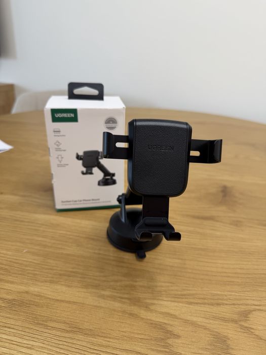 Стойка смартфон за автомобил
