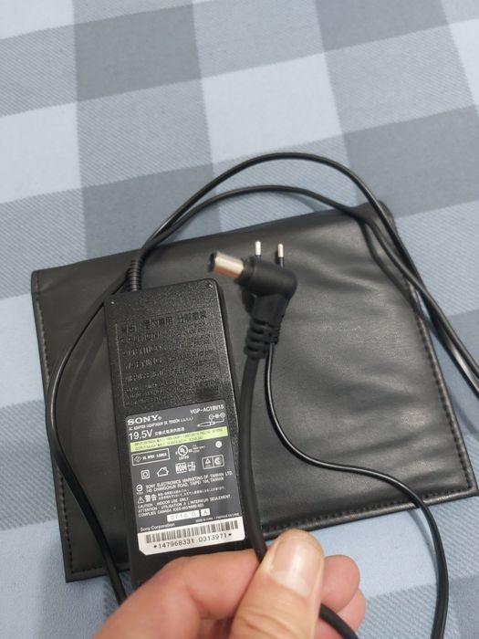 Vand incarcator laptop Sony