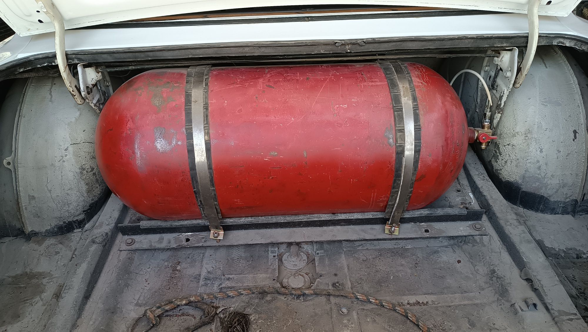 Volga sotiladi aybi yoq 100 talik metan balon