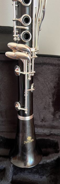Clarinet Jupiter 18 clape ( abanos ) + muștiuc  Vandoren M30 !!!