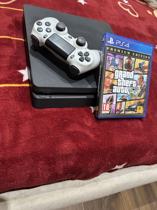 PS4-slim de vanzare