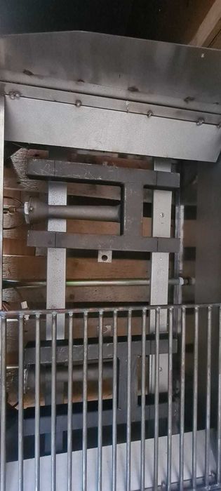 Grill profesional roca vulcanica, gaz LPG, placi fonta, 2 zone