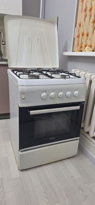 Продаётся газовая плита 60см