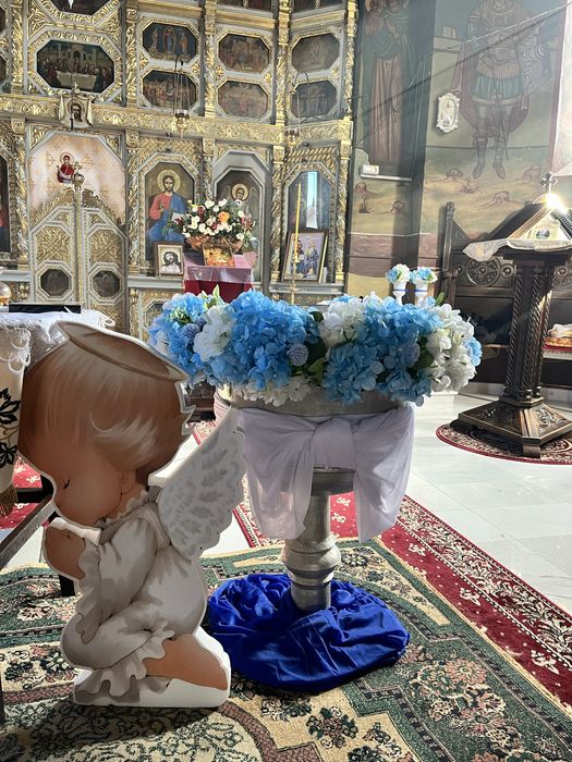 Aranjamente cristelniță botez