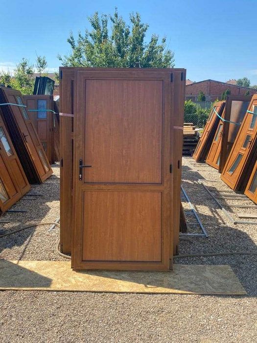 termopane usi stejar auriu simple noi de la 1150lei