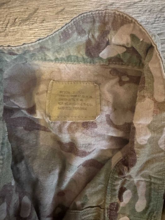 Tinuta militara Multicam US originala (pantalon + veston) - stare buna