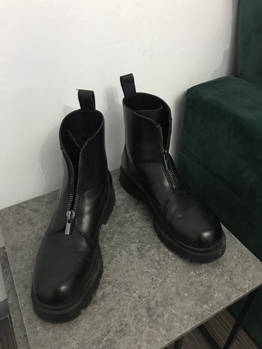 Ghete Zara cu fermoar