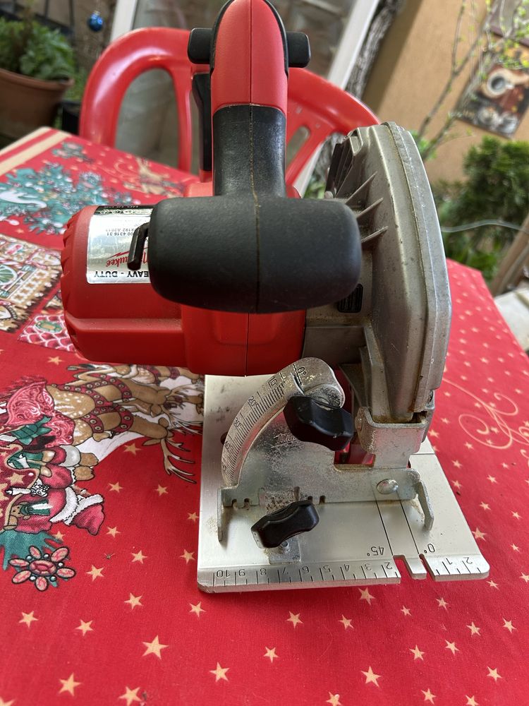 Fierastrau Circular de mana Milwaukee HD18CS-0