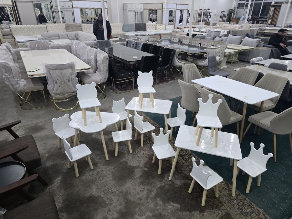 Деткий стуля и стол