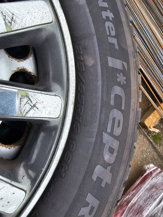 Jante cu anvelope iarna 215/65 R16