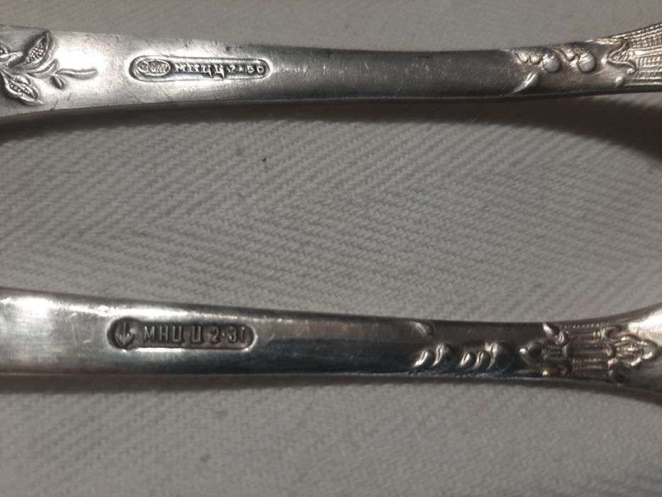 Vând tacâmuri argint masiv