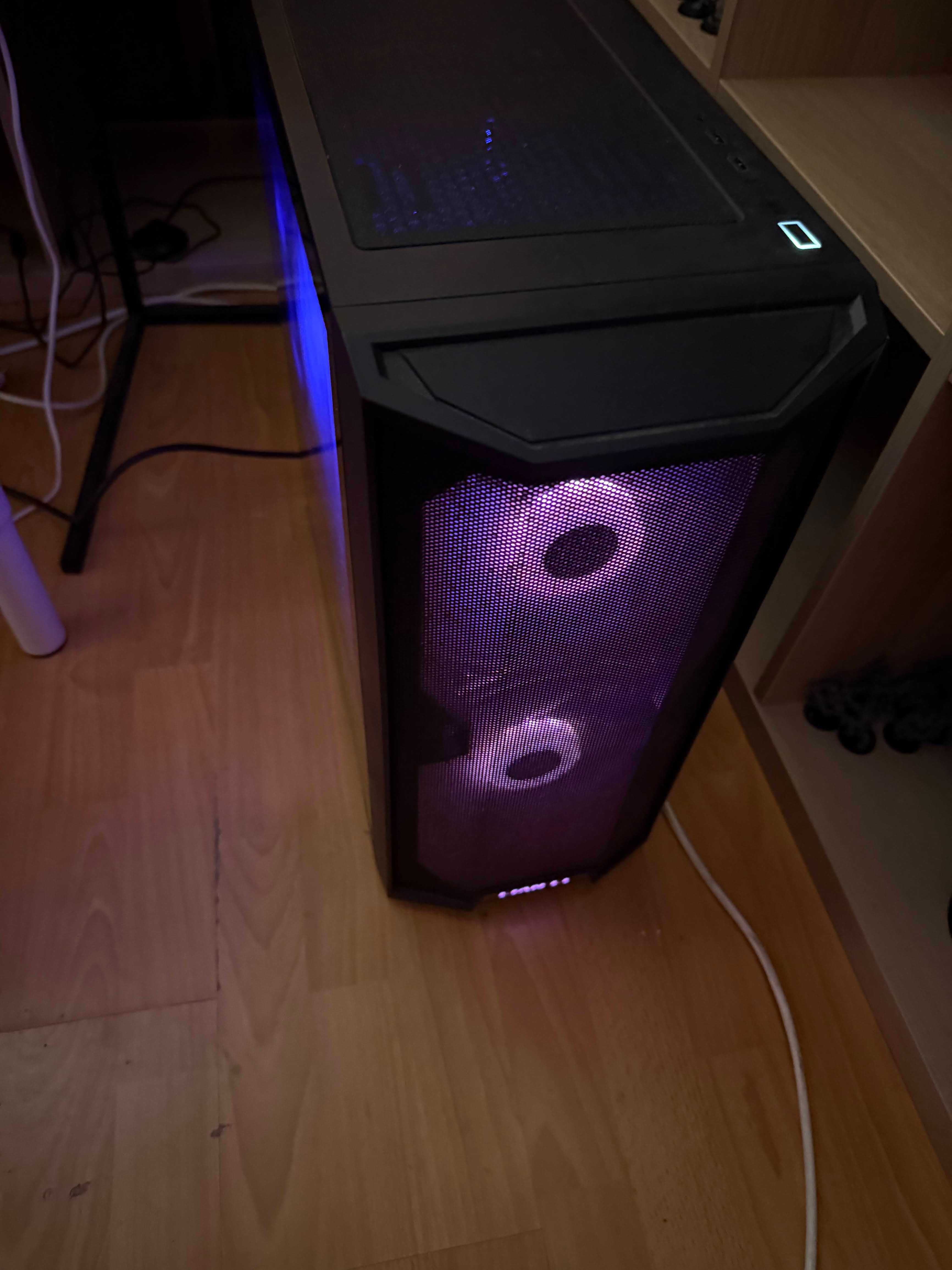 Мощен геймърски компютър – Ryzen 5 5600X, RX 6800 XT, 32GB RAM