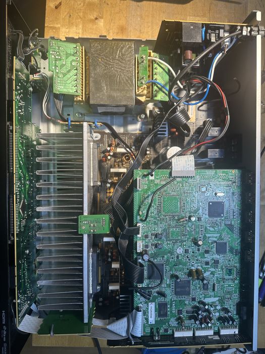 Receiver yamaha alimentare la 220v