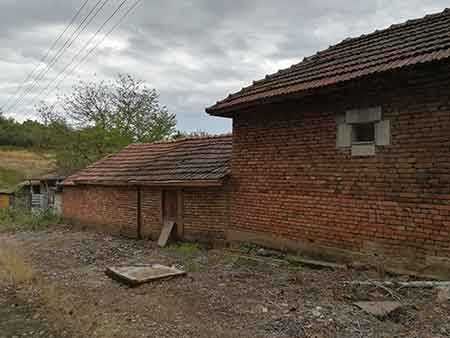 Продава КЪЩА, с. Лазарово, област Плевен